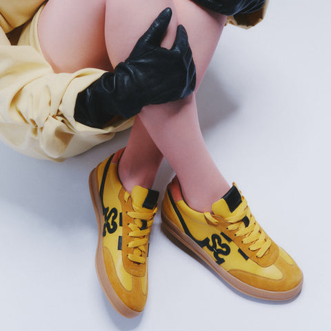Magnolia Canary